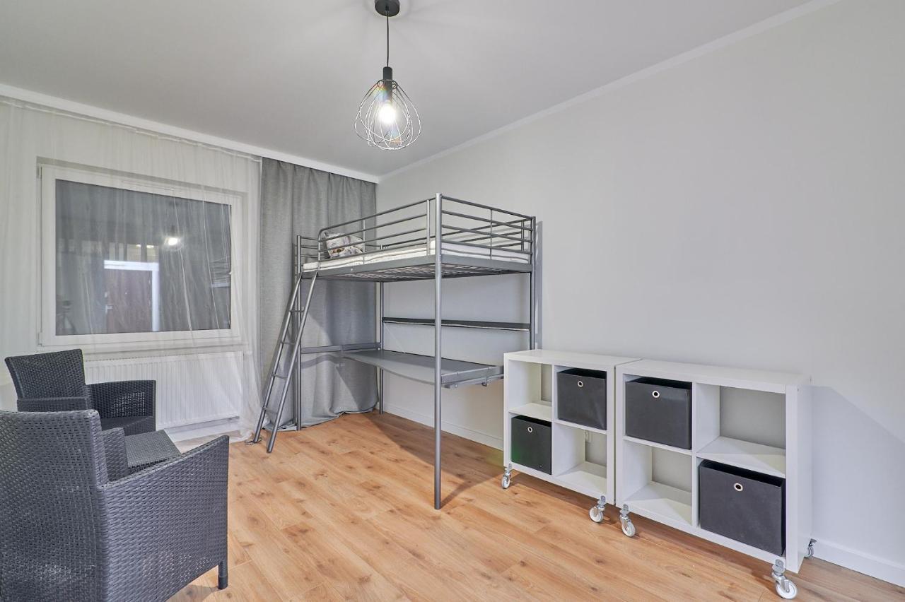 Apartament Z Ogrodem Pila Exterior photo